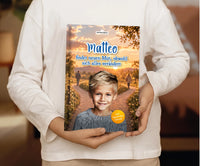 Personalisiertes Mutmachbuch für Jungen bei Trennung der Eltern – Kind hält das Buch